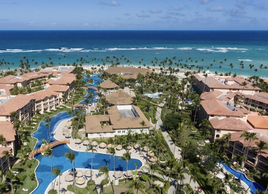 Infraestructura Hotelera en Punta Cana: Habitaciones Disponibles y Principales Cadenas Hoteleras