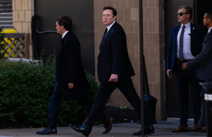 Elon Musk se reunió con el embajador de Irán ante la ONU, según funcionarios iraníes