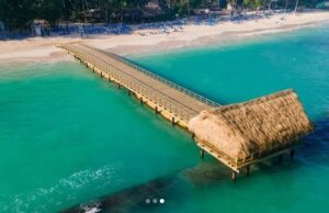 HOTEL VISTA SOL PUNTA CANA INAUGURA MIRADOR SOSTENIBLE EN PLAYA EL CORTECITO TRAS UNA INVERSIÒN AMBIENTAL DE USD 3 MILLONES