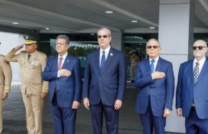 NUEVE ACCIONES PARA FRENAR LA INMIGRACIÓN ILEGAL QUE PODRÍAN PROPONER LOS EXPRESIDENTES.-