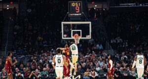 Al Horford durante un partido de baloncesto en 2021