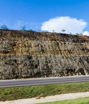 Vista de la Autopista del Coral en La Romana, imagen ilustrativa del tramo vial
