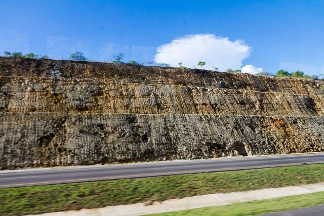 Vista de la Autopista del Coral en La Romana, imagen ilustrativa del tramo vial