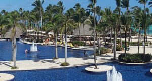 Vista panorámica del litoral del Barceló Bávaro Palace en marzo de 2017, fotografía de archivo