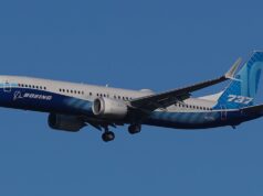 Boeing 737 MAX 10 de demostración durante una aproximación a Londres Stansted
