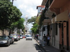 Hodelpa abre pasantías hoteleras para 18 estudiantes Calle Arzobispo Meriño en la Ciudad Colonial de Santo Domingo, fotografía de archivo de agosto de 2009.