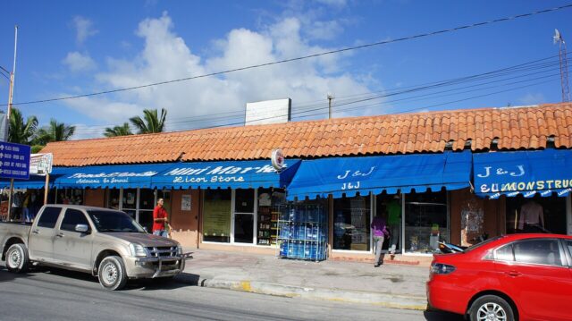 Vista de una calle de Bávaro, La Altagracia, usada como imagen ilustrativa de tránsito