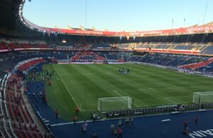 Vista del Parc des Princes durante un partido de fútbol en París