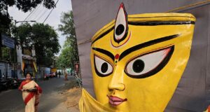Representación de la diosa Durga en una calle de Calcuta en 2024; imagen de archivo, no del incidente de octubre de 2026