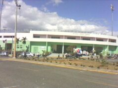 Vista exterior del Estadio Tetelo Vargas en San Pedro de Macorís; fotografía de archivo de 2015.