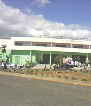 Vista exterior del Estadio Tetelo Vargas en San Pedro de Macorís; fotografía de archivo de 2015.