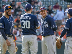 Fernando Tatis Jr. y Manny Machado con el uniforme de los Padres de San Diego