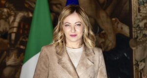 Giorgia Meloni, presidenta del Consejo de Ministros de Italia, en un retrato oficial de archivo de 2024.