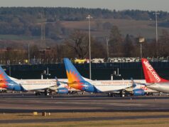 Jet2 mantiene alerta por mal tiempo tras incidente en Birmingham Aviones Boeing 737 de Jet2 estacionados en Birmingham; fotografía de archivo de enero de 2024.