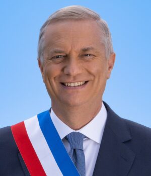 Retrato oficial de José Antonio Kast de febrero de 2026; imagen de archivo que no corresponde a su visita a Bolivia.