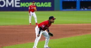 José Ramírez, antesalista dominicano de los Cleveland Guardians, durante un juego de la temporada 2026