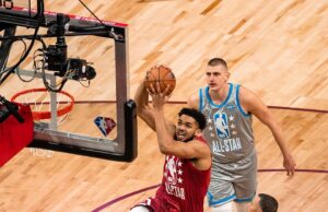 Karl-Anthony Towns durante una actividad del NBA All-Star Weekend en 2022