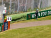 Kimi Antonelli con indumentaria de Mercedes en Imola, fotografía de archivo de 2025
