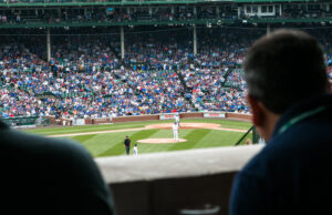 Vista de un partido de béisbol de Grandes Ligas en Chicago, usada como imagen de referencia
