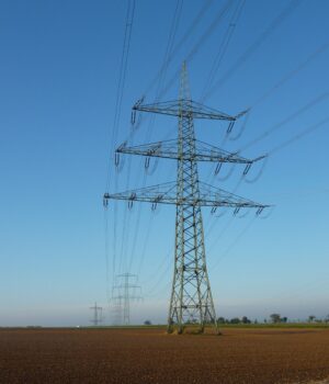Redes eléctricas en La Romana - imagen ilustrativa Torres y líneas eléctricas usadas como imagen ilustrativa sobre redes de distribución