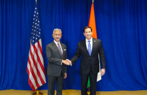 Marco Rubio y S. Jaishankar se estrechan la mano en Nueva York el 23 de septiembre de 2026; fotografía de archivo.