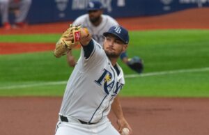 El lanzador zurdo Shane McClanahan con el uniforme de los Tampa Bay Rays durante un juego de 2026