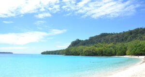 Costa de Champagne Beach en Espiritu Santo, Vanuatu; fotografía de archivo de 2016.