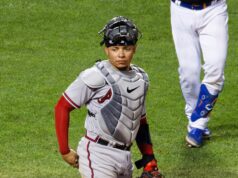 William Contreras en el plato durante un partido de béisbol en 2022